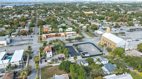 3808 Broadway West Palm Beach FL 33407