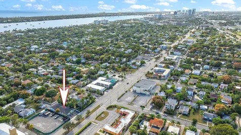 3808 Broadway West Palm Beach FL 33407