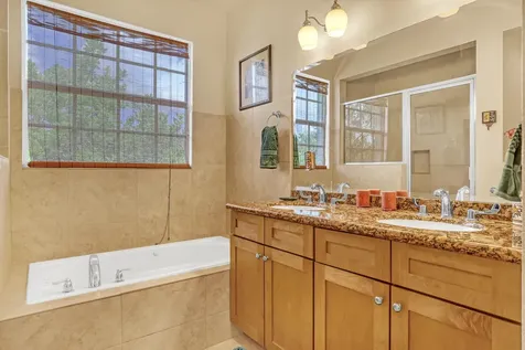 2560 Ne 11th Street Pompano Beach FL 33062