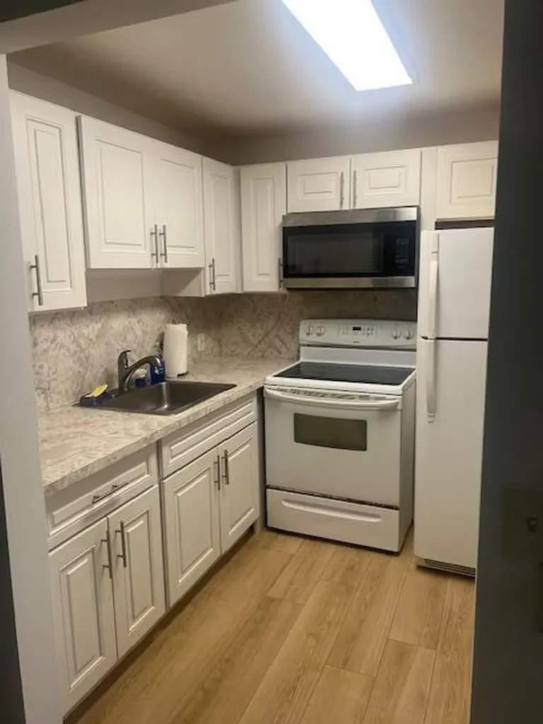 90 Mansfield C Boca Raton FL 33434