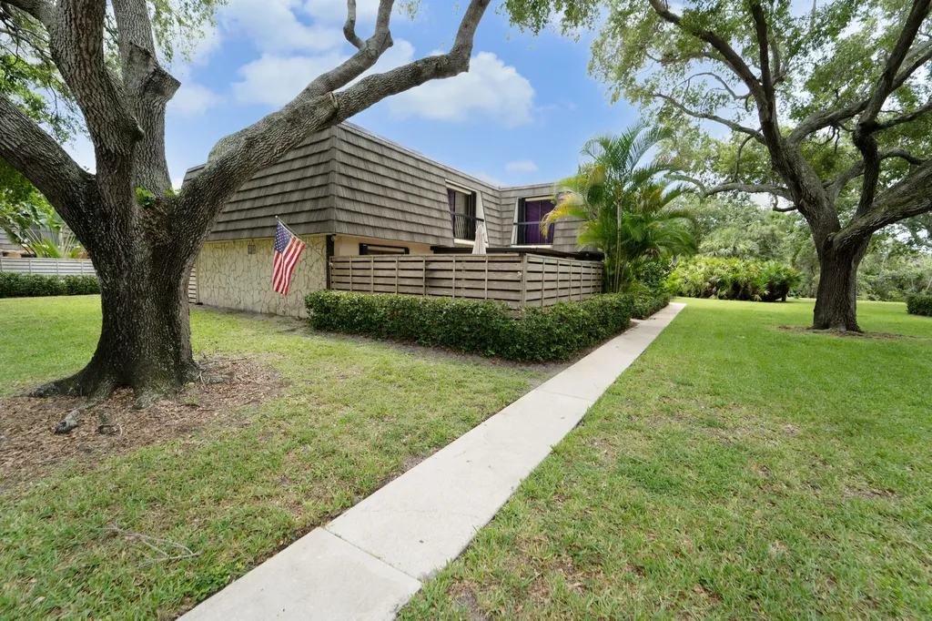 505 5th Terrace Palm Beach Gardens FL 33418