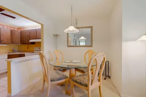 318 Pine Ridge Circle Greenacres FL 33463