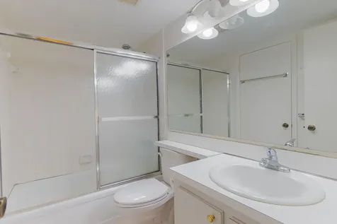 318 Pine Ridge Circle Greenacres FL 33463