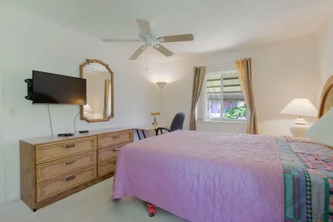 318 Pine Ridge Circle Greenacres FL 33463
