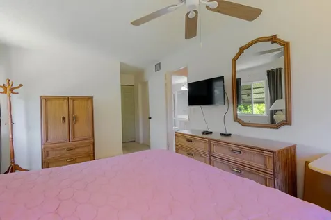 318 Pine Ridge Circle Greenacres FL 33463