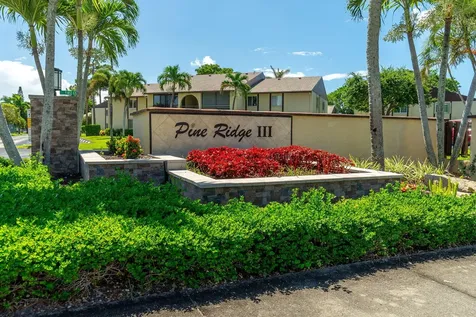 318 Pine Ridge Circle Greenacres FL 33463