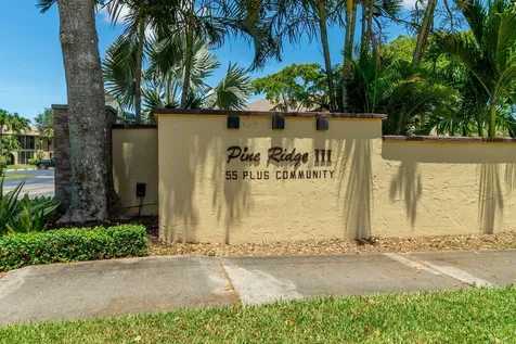 318 Pine Ridge Circle Greenacres FL 33463