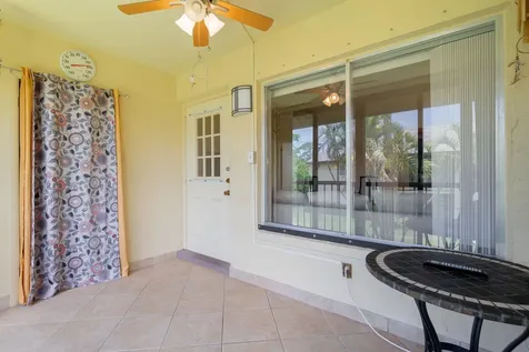 318 Pine Ridge Circle Greenacres FL 33463
