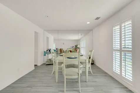 3824 Se Fairway Stuart FL 34997
