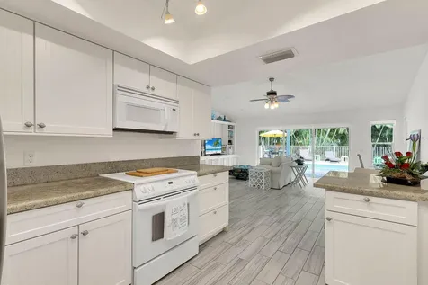 3824 Se Fairway Stuart FL 34997