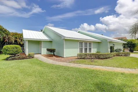 3824 Se Fairway Stuart FL 34997