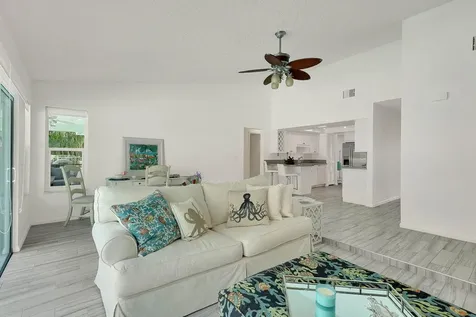 3824 Se Fairway Stuart FL 34997