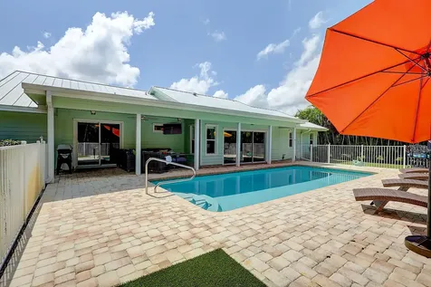 3824 Se Fairway Stuart FL 34997