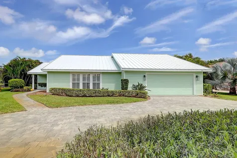 3824 Se Fairway Stuart FL 34997
