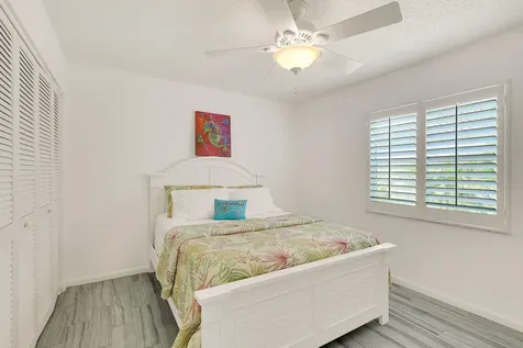 3824 Se Fairway Stuart FL 34997