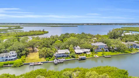 376 Live Oak Drive Vero Beach FL 32963
