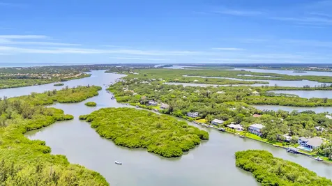 376 Live Oak Drive Vero Beach FL 32963