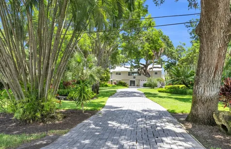 376 Live Oak Drive Vero Beach FL 32963