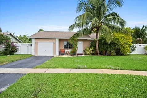 19309 Carolina Circle Boca Raton FL 33434