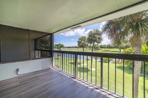 2451 Presidential Way West Palm Beach FL 33401