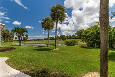 2451 Presidential Way West Palm Beach FL 33401