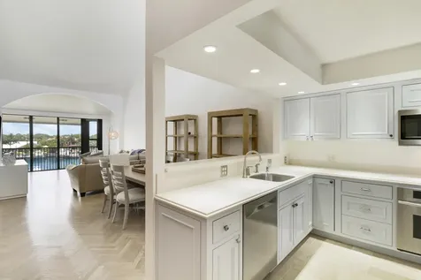 543 Bay Colony Drive Juno Beach FL 33408