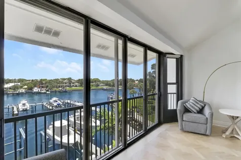 543 Bay Colony Drive Juno Beach FL 33408