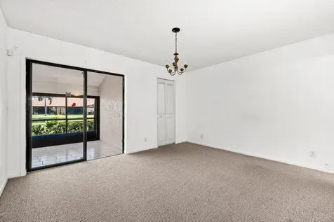 817 Sky Pine Way Greenacres FL 33415