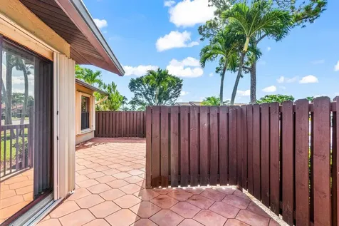 817 Sky Pine Way Greenacres FL 33415
