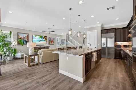 5041 Grandiflora Road Palm Beach Gardens FL 33418