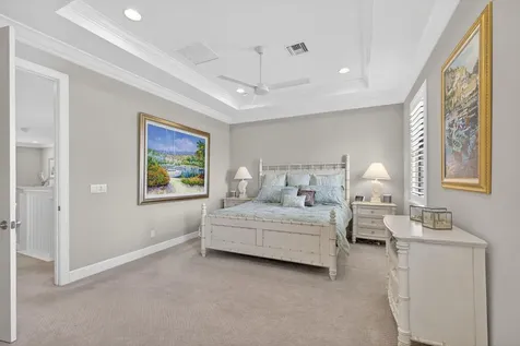 5041 Grandiflora Road Palm Beach Gardens FL 33418