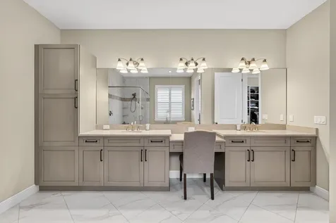 5041 Grandiflora Road Palm Beach Gardens FL 33418