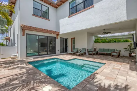 5041 Grandiflora Road Palm Beach Gardens FL 33418