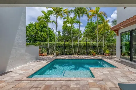 5041 Grandiflora Road Palm Beach Gardens FL 33418