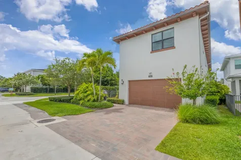 5041 Grandiflora Road Palm Beach Gardens FL 33418