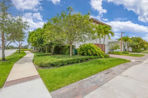 5041 Grandiflora Road Palm Beach Gardens FL 33418