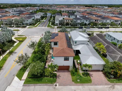 5041 Grandiflora Road Palm Beach Gardens FL 33418