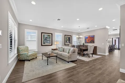 5041 Grandiflora Road Palm Beach Gardens FL 33418