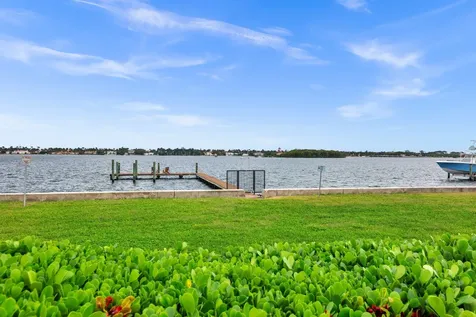3215 S Flagler Drive West Palm Beach FL 33405