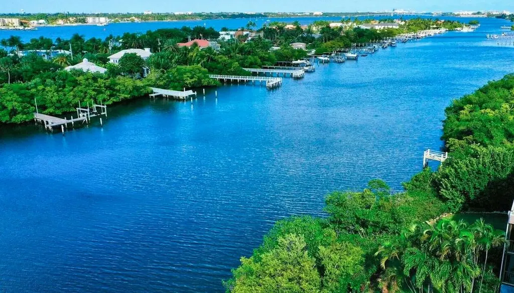 3605 S Ocean Boulevard South Palm Beach FL 33480