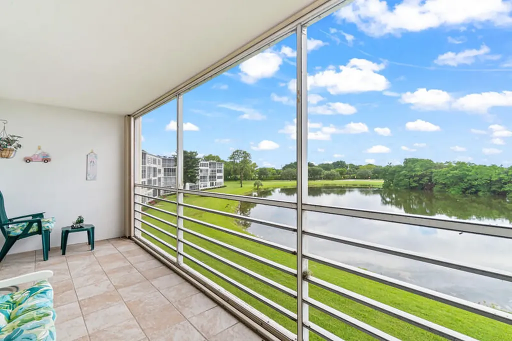 3051 Ainslie D Boca Raton FL 33434