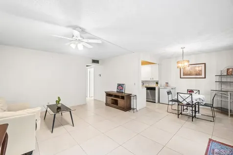 3051 Ainslie D Boca Raton FL 33434