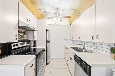 3051 Ainslie D Boca Raton FL 33434