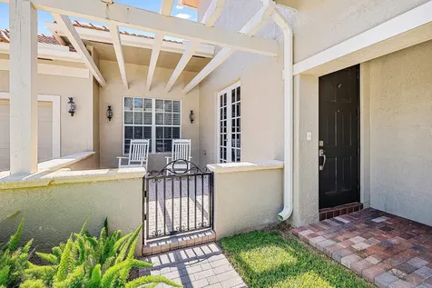 102 Via Santa Cruz Jupiter FL 33458
