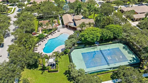102 Via Santa Cruz Jupiter FL 33458