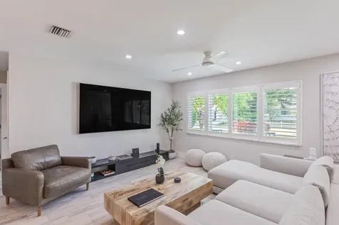2830 SW 5th Street Boynton Beach FL 33435