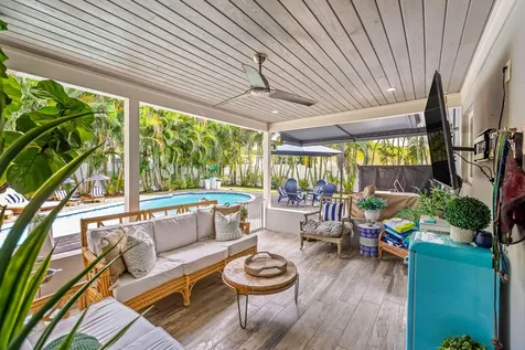 2830 SW 5th Street Boynton Beach FL 33435