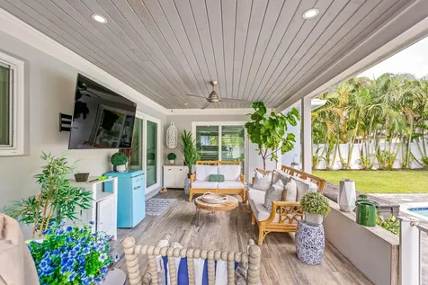 2830 SW 5th Street Boynton Beach FL 33435