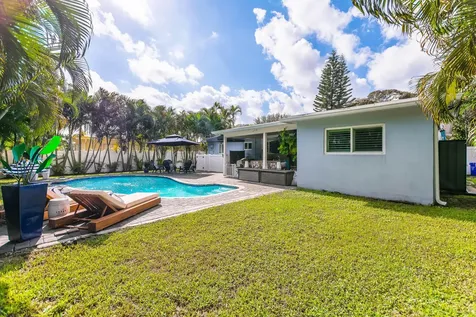 2830 SW 5th Street Boynton Beach FL 33435