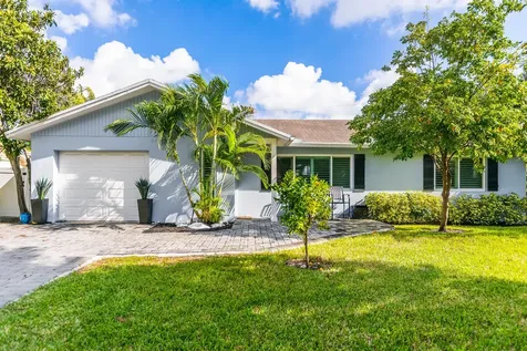2830 SW 5th Street Boynton Beach FL 33435
